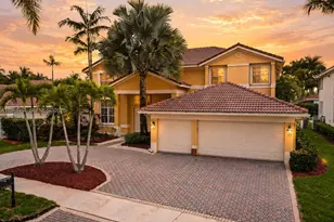 1646 Victoria Pointe Ln, Weston, FL 33327 - Photo 1