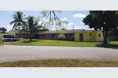 200 NE 45th St #202, Oakland Park, FL 33334 - Photo 1