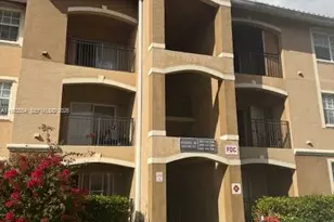 11631 SW 2nd St, Pembroke Pines, FL 33025 - Photo 1