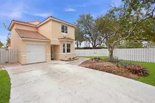 11201 Sunview Way, Cooper City, FL 33026 - Photo 1