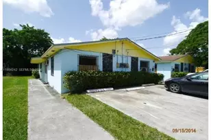 1320 NW 5th Ave, Florida City, FL 33034 - Photo 1