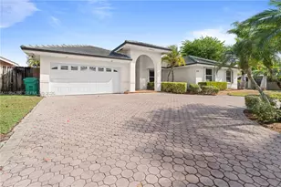 15425 SW 114th St, Miami, FL 33196 - Photo 1