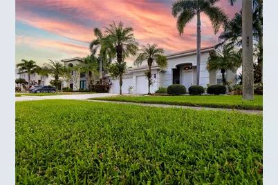 903 NW 167th Ave, Pembroke Pines, FL 33028 - Photo 1