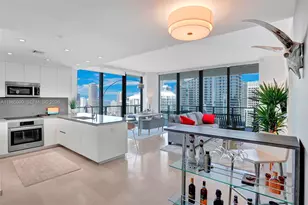 88 SW 7th St, Miami, FL 33130 - Photo 1