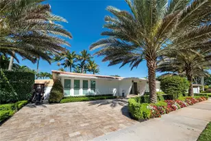 302 N Highland Dr, Hollywood, FL 33021 - Photo 1