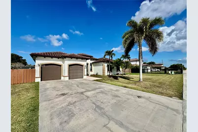 20449 SW 328th St, Homestead, FL 33030 - Photo 1
