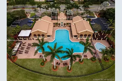 3380 NE 9th St #203, Homestead, FL 33033 - Photo 1