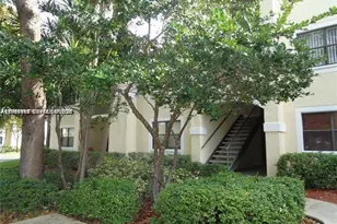 650 S Park Rd, Hollywood, FL 33021 - Photo 1
