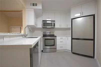 10233 NW 9th St Cir #213-1, Miami, FL 33172 - Photo 1