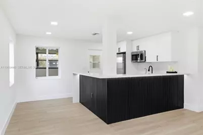 921 N 32nd Ave, Hollywood, FL 33021 - Photo 1