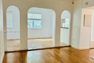 736 13th St, Miami Beach, FL 33139 - Photo 1