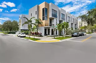 645 NE 4th Ave, Fort Lauderdale, FL 33304 - Photo 1