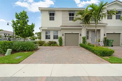 230 SW 170th Ave #0, Pembroke Pines, FL 33027 - Photo 1