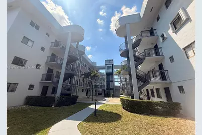5300 W 21st Ct #413, Hialeah, FL 33016 - Photo 1