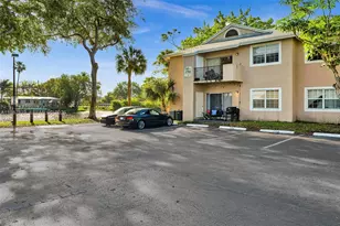 1701 NW 96th Terrace, Pembroke Pines, FL 33024 - Photo 1
