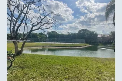565 Vista Isles Dr #2011, Sunrise, FL 33325 - Photo 1