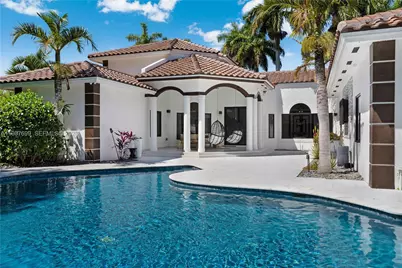 16255 SW 82nd Ave, Palmetto Bay, FL 33157 - Photo 1