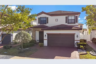 10521 W 35th Way, Hialeah, FL 33018 - Photo 1
