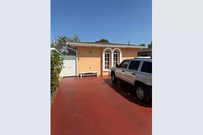 4347 E 9th Ct, Hialeah, FL 33013 - Photo 1