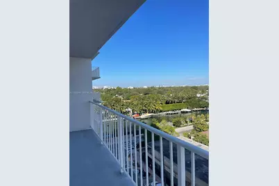 2829 Indian Creek Dr #806, Miami Beach, FL 33140 - Photo 1