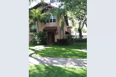 481 Menendez Ave #9, Coral Gables, FL 33146 - Photo 1
