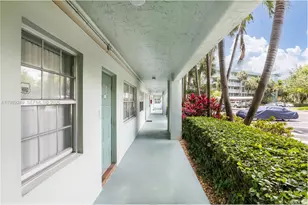 806 Cypress Grove Ln, Pompano Beach, FL 33069 - Photo 1