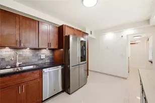 3520 Oaks Way, Pompano Beach, FL 33069 - Photo 1