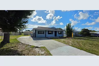 338 SW 8th Ave SW #., Vero Beach, FL 32962 - Photo 1