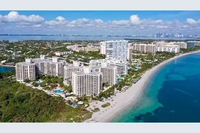 1111 Crandon Blvd #C902, Key Biscayne, FL 33149 - Photo 1
