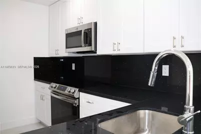 2550 W 67th Pl #22-32, Hialeah, FL 33016 - Photo 1