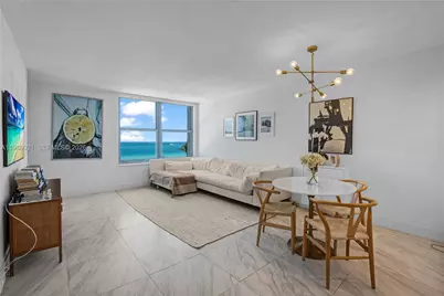 2899 Collins Ave #847, Miami Beach, FL 33140 - Photo 1