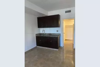26 Diplomat Pkwy #2208, Hallandale Beach, FL 33009 - Photo 1