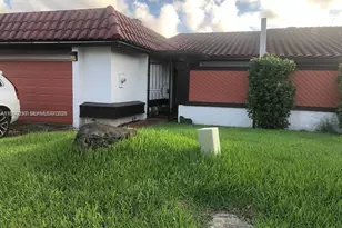 534 NE 195th St, Miami, FL 33179 - Photo 1