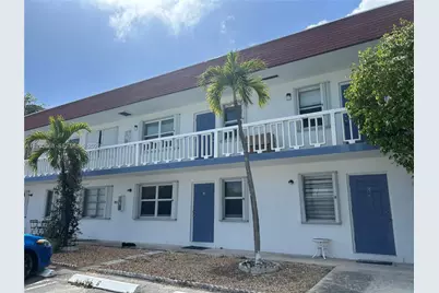 609 NE 6th Ct #D, Boynton Beach, FL 33435 - Photo 1