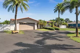 14051 SW 15th Ct, Davie, FL 33325 - Photo 1