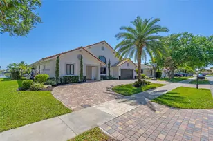 2920 Old Orchard Rd, Davie, FL 33328 - Photo 1