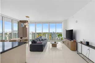 79 SW 12th St, Miami, FL 33130 - Photo 1