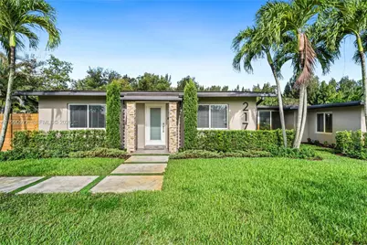 217 E Acre Dr, Plantation, FL 33317 - Photo 1