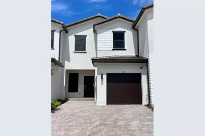210 SW 159th Ct, Pembroke Pines, FL 33027 - Photo 1