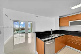 253 NE 2nd St, Miami, FL 33132 - Photo 1