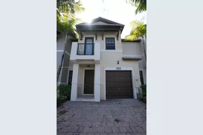 10468 NW 61st Ln, Doral, FL 33178 - Photo 1