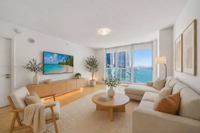 31 SE 5th St #2604, Miami, FL 33131 - Photo 1
