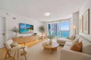 31 SE 5th St, Miami, FL 33131 - Photo 1
