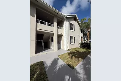 2871 N Oakland Forest Dr #113, Oakland Park, FL 33309 - Photo 1
