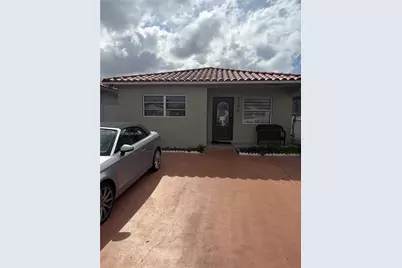 4386 W 10th Ave, Hialeah, FL 33012 - Photo 1