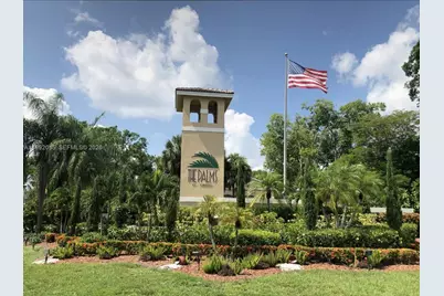 251 W Palm Cir W #107, Pembroke Pines, FL 33025 - Photo 1