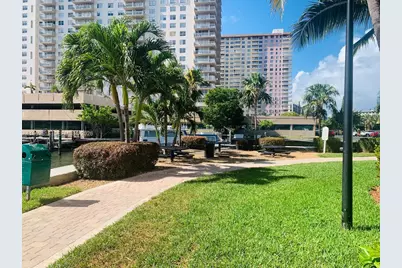 17150 N Bay Rd #2109, Sunny Isles Beach, FL 33160 - Photo 1