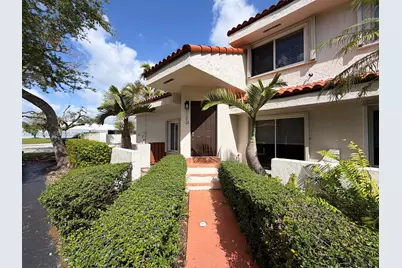 7522 SW 109th Pl, Miami, FL 33173 - Photo 1