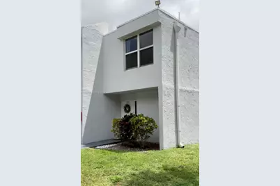 9421 Evergreen Pl #109, Davie, FL 33324 - Photo 1