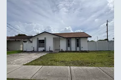 17995 SW 105th Ave, Miami, FL 33157 - Photo 1